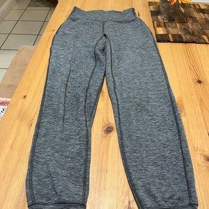 Size 2 Lululemon joggers.  28” inseam.  Pockets.  Excellent condition.